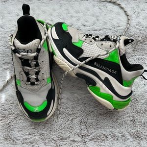 Authentic Balenciaga triple S sneakers size 5